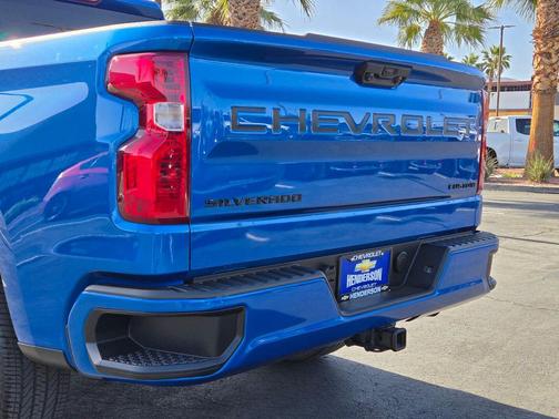 Glacier Blue Metallic 2024 Chevrolet Silverado 1500 Custom