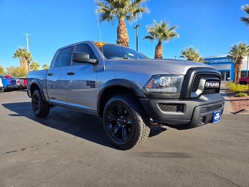 2024 RAM 1500 Classic Warlock Crew Cab 4x4 5'7' Box
