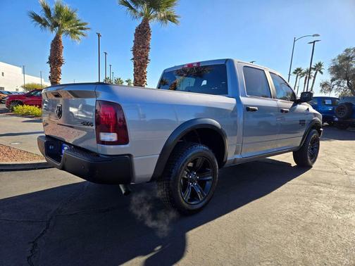 2024 RAM 1500 Classic Warlock Crew Cab 4x4 5'7' Box