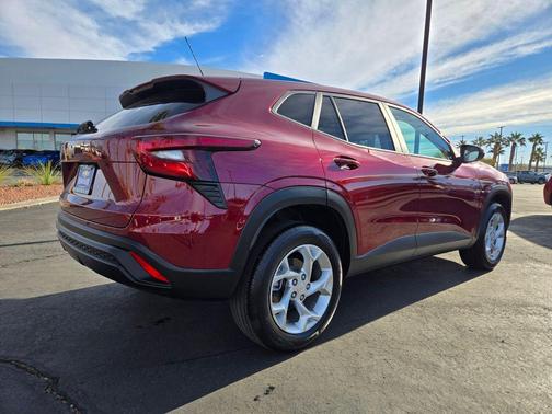 2024 Chevrolet Trax LS