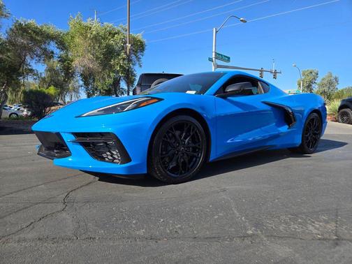 Rapid Blue 2023 Chevrolet Corvette Stingray w/1LT