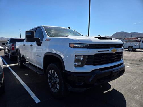 2024 Chevrolet Silverado 2500 Custom