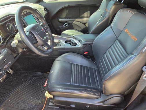 Redline Red Tricoat Pearl 2016 Dodge Challenger R/T Scat Pack