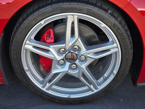 2022 Chevrolet Corvette Stingray w/2LT