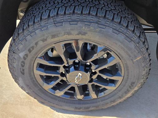 2025 Chevrolet Silverado 2500 Custom