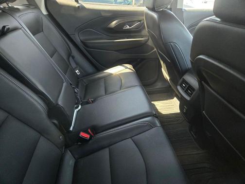 Summit White 2023 GMC Terrain SLT