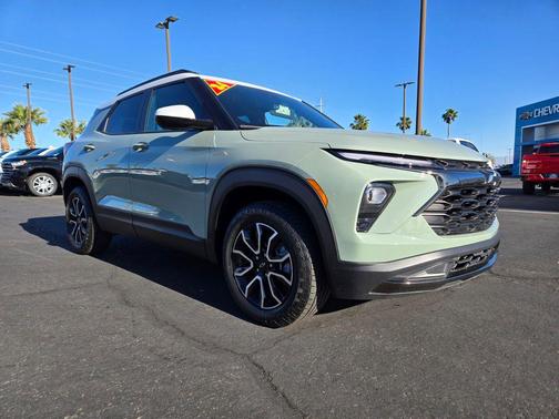 Cacti Green 2024 Chevrolet Trailblazer ACTIV