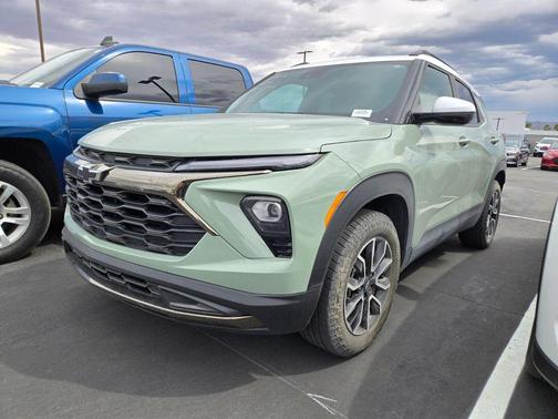 Cacti Green 2024 Chevrolet Trailblazer ACTIV