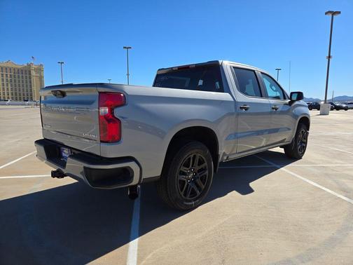 2025 Chevrolet Silverado 1500 Custom