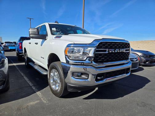 2024 RAM 2500 Big Horn Crew Cab 4x4 6'4' Box