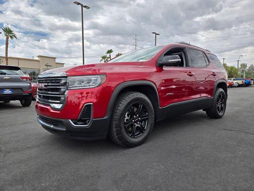 2023 GMC Acadia AWD AT4