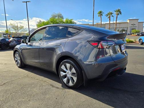 2023 Tesla Model Y Long Range Dual Motor All-Wheel Drive