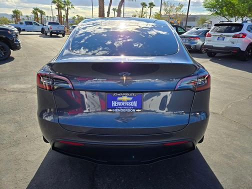 2023 Tesla Model Y Long Range Dual Motor All-Wheel Drive