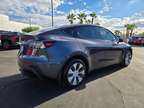 2023 Tesla Model Y Long Range Dual Motor All-Wheel Drive