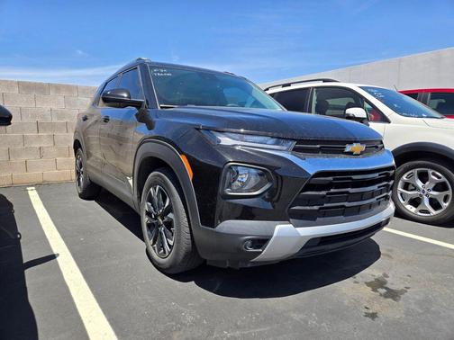 Mosaic Black Metallic 2022 Chevrolet Trailblazer LT