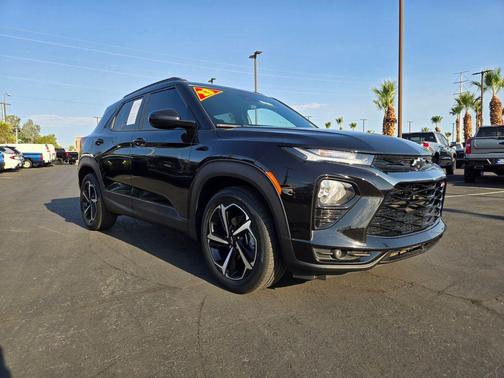 Mosaic Black Metallic 2023 Chevrolet Trailblazer RS