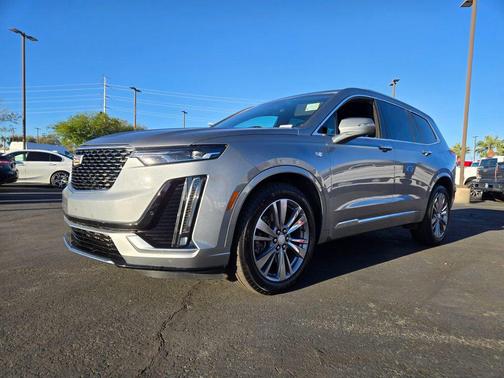 2025 Cadillac XT6 Premium Luxury FWD