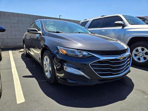 Dark Ash Metallic 2022 Chevrolet Malibu 1LS