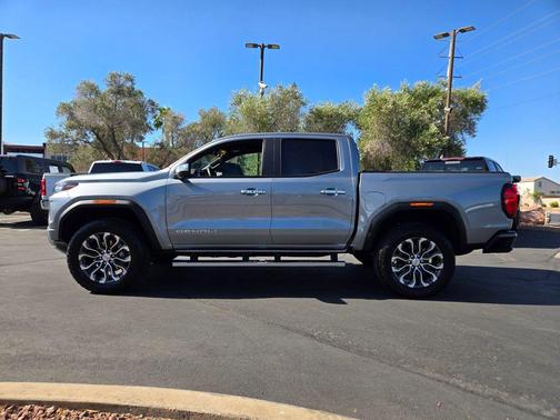 Sterling Metallic 2024 GMC Canyon Denali