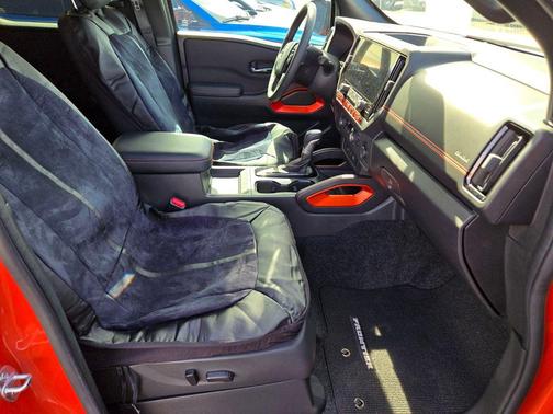 2025 Nissan Frontier PRO-X