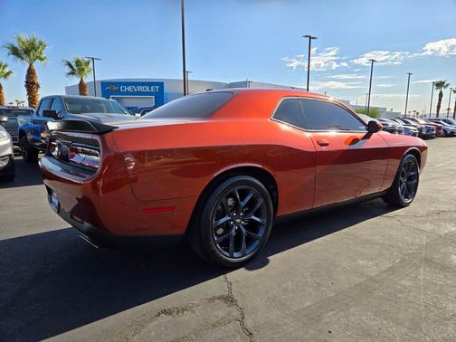 2022 Dodge Challenger SXT
