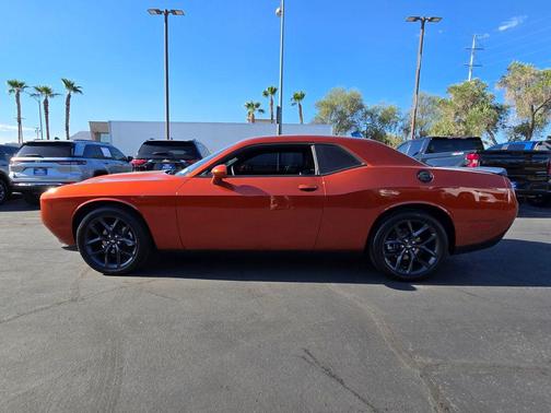 2022 Dodge Challenger SXT