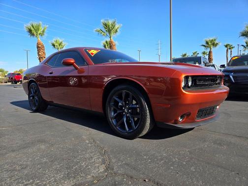 2022 Dodge Challenger SXT