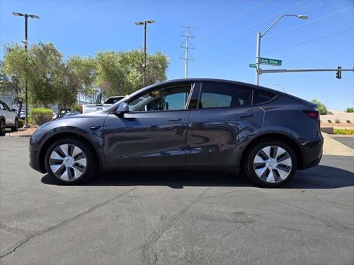 2024 Tesla Model Y Long Range Dual Motor All-Wheel Drive