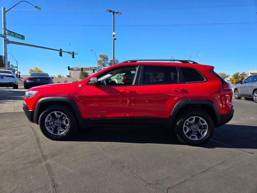 2019 Jeep Cherokee Trailhawk Elite