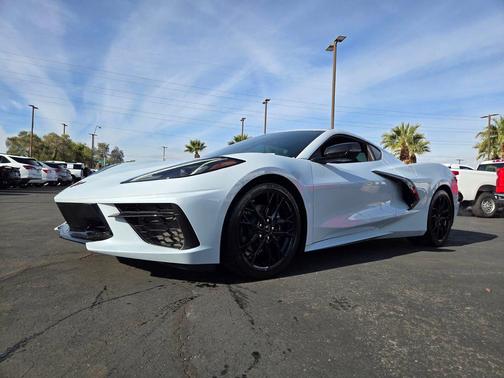 2023 Chevrolet Corvette Stingray w/1LT