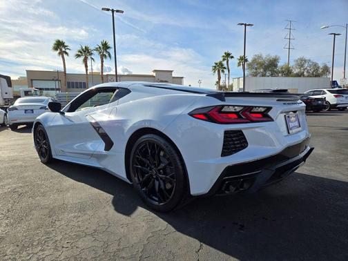 2023 Chevrolet Corvette Stingray w/1LT