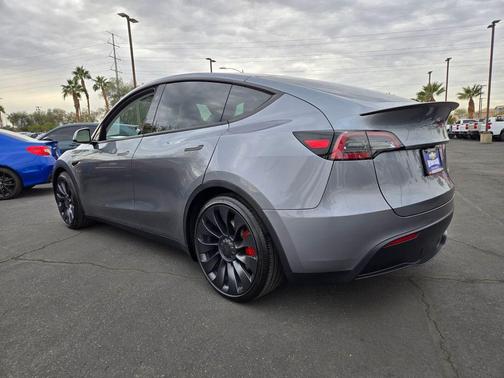 2024 Tesla Model Y Performance Dual Motor All-Wheel Drive