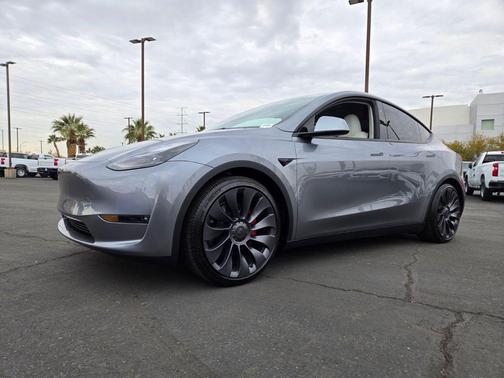 2024 Tesla Model Y Performance Dual Motor All-Wheel Drive