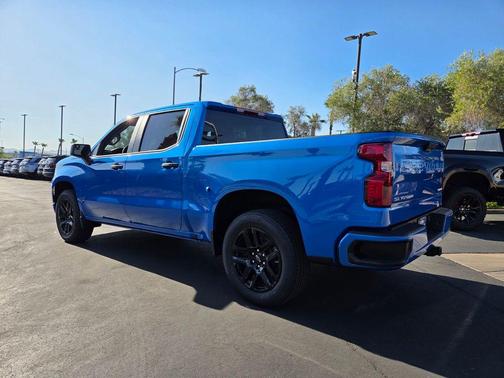 2025 Chevrolet Silverado 1500 Custom