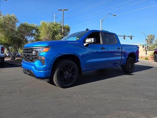 2025 Chevrolet Silverado 1500 Custom