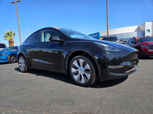 2023 Tesla Model Y Long Range Dual Motor All-Wheel Drive