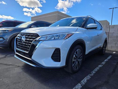 2023 Nissan Kicks SV