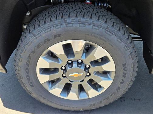 2025 Chevrolet Silverado 2500 Custom