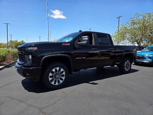 2025 Chevrolet Silverado 2500 Custom