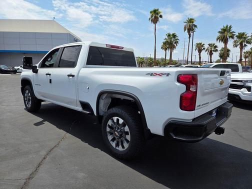 2025 Chevrolet Silverado 2500 Custom