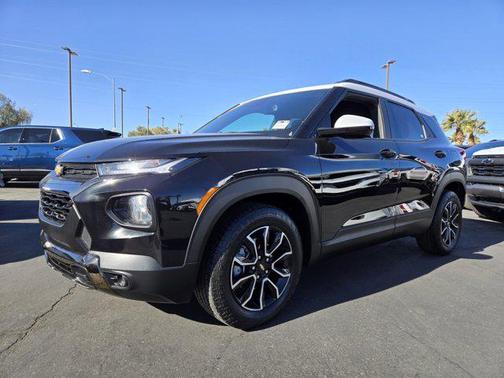 Mosaic Black Metallic 2023 Chevrolet Trailblazer ACTIV