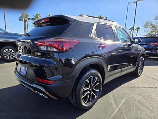 Mosaic Black Metallic 2023 Chevrolet Trailblazer ACTIV