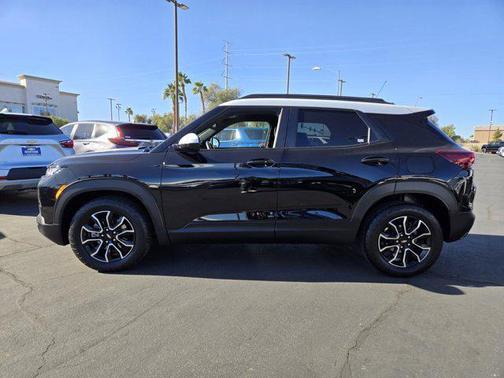 Mosaic Black Metallic 2023 Chevrolet Trailblazer ACTIV