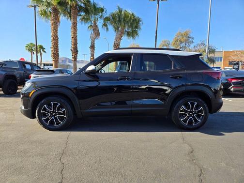 Mosaic Black Metallic 2023 Chevrolet Trailblazer ACTIV