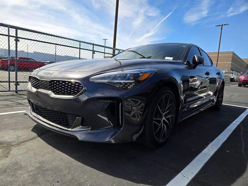 2022 Kia Stinger GT-Line