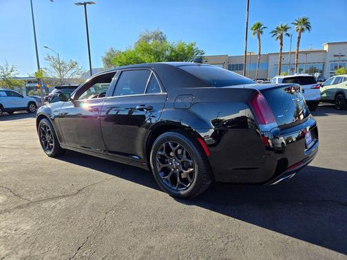 2019 Chrysler 300 S