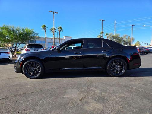 2019 Chrysler 300 S