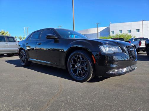 2019 Chrysler 300 S