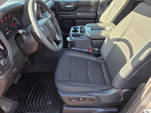 2025 Chevrolet Silverado 2500 Custom