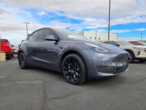 2023 Tesla Model Y Long Range Dual Motor All-Wheel Drive